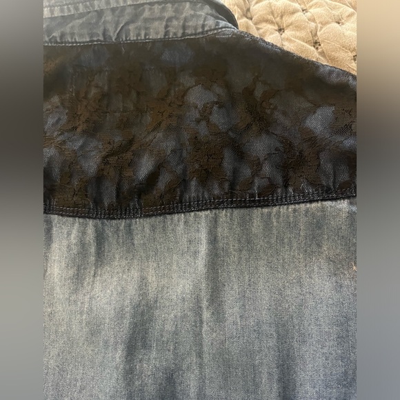 boom boom jeans clip on button shirt with black lace top sz M - Picture 11 of 12